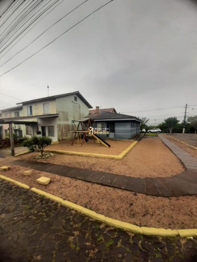 Casa, 2 quartos, 46 m² - Foto 1