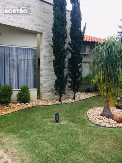 Casa, 3 quartos, 210 m² - Foto 2