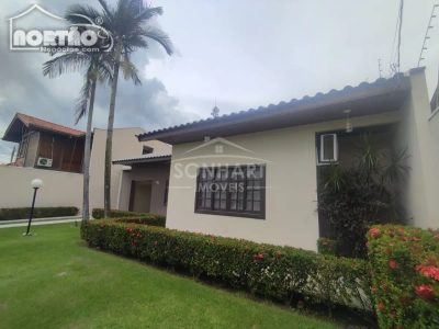 Casa, 4 quartos, 228 m² - Foto 2