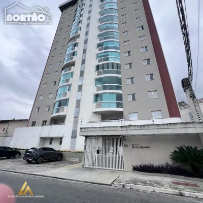 Casa, 3 quartos, 82 m² - Foto 1