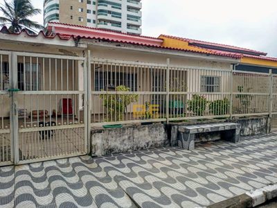 Casa, 5 quartos, 214 m² - Foto 1