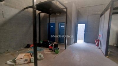 Depósito-Galpão, 750 m² - Foto 4