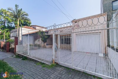 Casa, 4 quartos, 330 m² - Foto 1