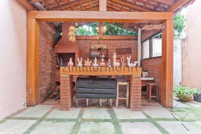 Casa, 3 quartos, 250 m² - Foto 1