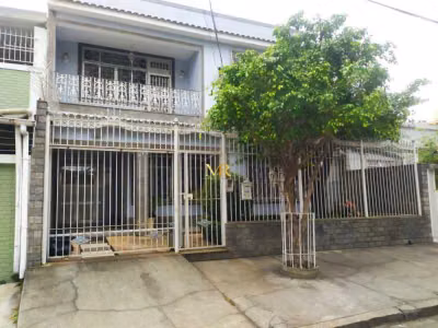Casa, 4 quartos, 252 m² - Foto 1