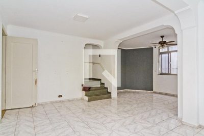 Casa, 3 quartos, 210 m² - Foto 1