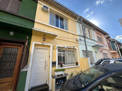 Casa, 2 quartos, 150 m² - Foto 1