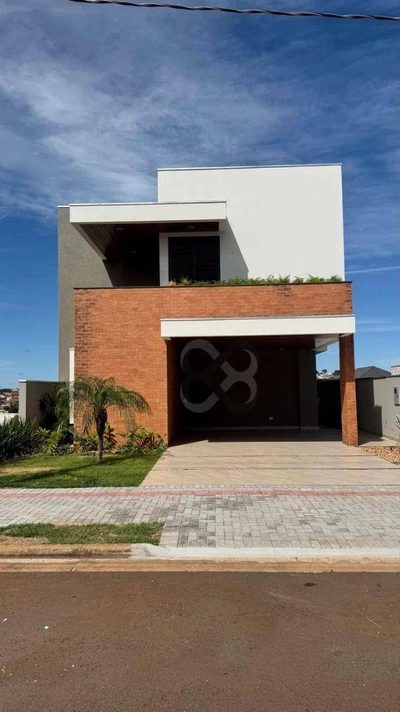 Sobrado, 3 quartos, 242 m² - Foto 1