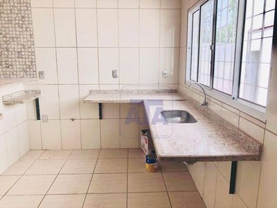 Casa, 3 quartos, 304 m² - Foto 3