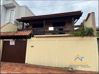 Casa, 3 quartos, 240 m² - Foto 1
