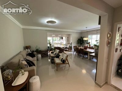Casa, 5 quartos, 265 m² - Foto 5