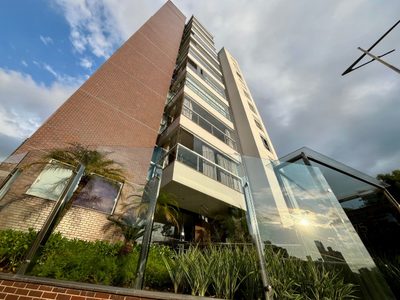 Apartamento, 3 quartos, 163 m² - Foto 1