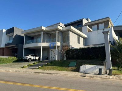 Sobrado, 3 quartos, 245 m² - Foto 1