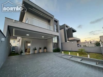 Casa, 4 quartos, 205 m² - Foto 2