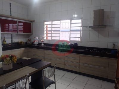 Casa, 3 quartos, 179 m² - Foto 3