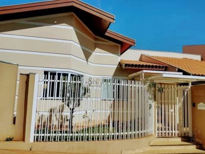 Casa, 3 quartos, 347 m² - Foto 1
