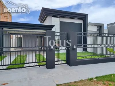 Casa, 3 quartos, 128 m² - Foto 1