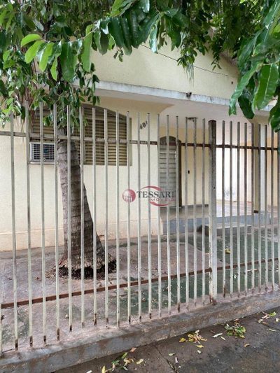 Casa, 3 quartos, 220 m² - Foto 1