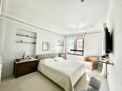 Apartamento, 3 quartos, 214 m² - Foto 1