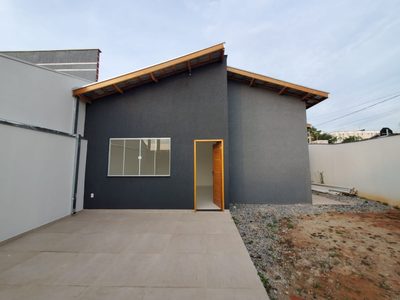 Casa, 3 quartos, 85 m² - Foto 1