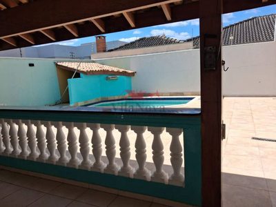Casa, 4 quartos, 263 m² - Foto 2