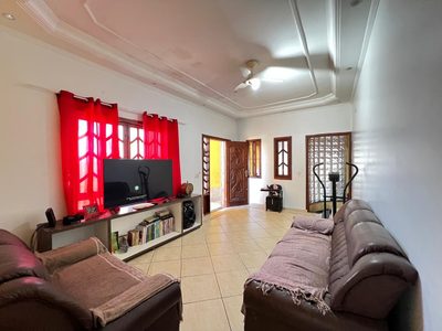 Casa, 4 quartos - Foto 1