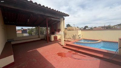 Sobrado, 3 quartos, 231 m² - Foto 2
