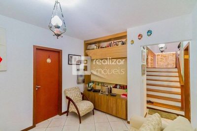 Casa, 5 quartos, 235 m² - Foto 2