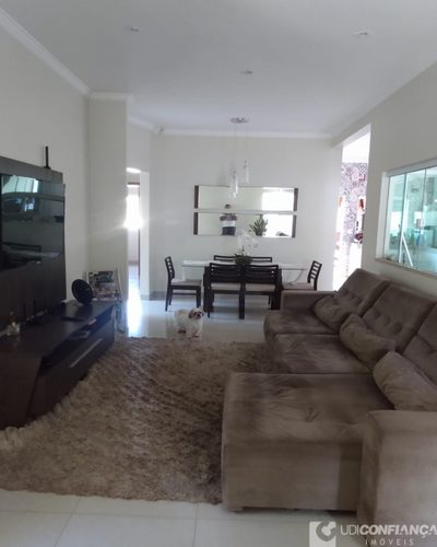 Casa, 3 quartos, 180 m² - Foto 1