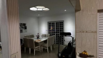 Casa, 3 quartos, 245 m² - Foto 3