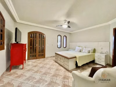 Casa, 6 quartos, 428 m² - Foto 1