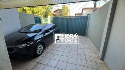 Casa, 3 quartos, 193 m² - Foto 1