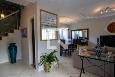 Casa, 3 quartos, 285 m² - Foto 1
