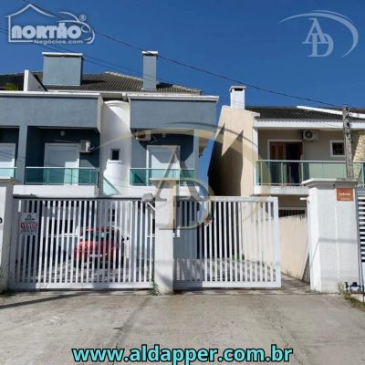 Casa, 4 quartos, 160 m² - Foto 1