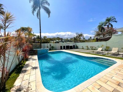 Casa, 4 quartos, 329 m² - Foto 2