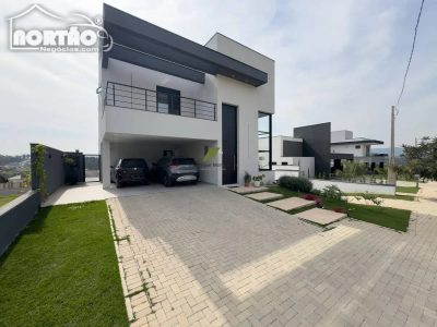 Casa, 5 quartos, 328 m² - Foto 2