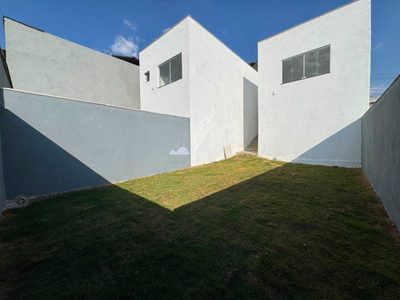 Casa, 2 quartos, 180 m² - Foto 1