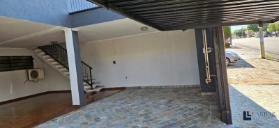 Sobrado, 3 quartos, 262 m² - Foto 2