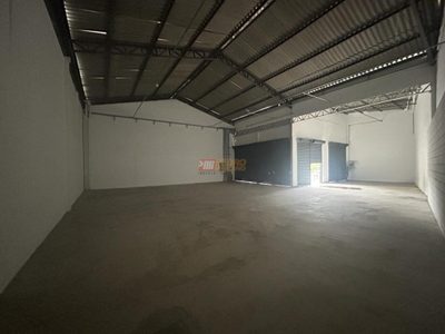 Loja-Salão, 247 m² - Foto 1