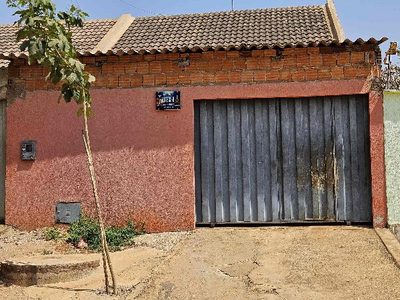 Casa, 2 quartos, 180 m² - Foto 1