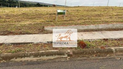 Loteamento e Condomínio, 200 m² - Foto 1