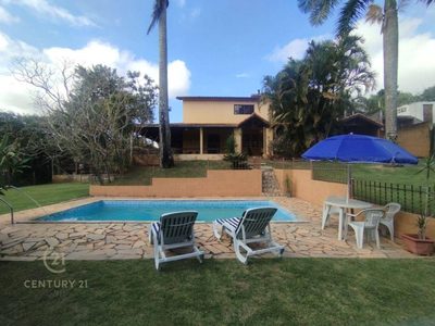 Chácara, 4 quartos, 1400 m² - Foto 1