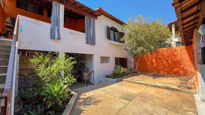 Casa, 4 quartos, 244 m² - Foto 1