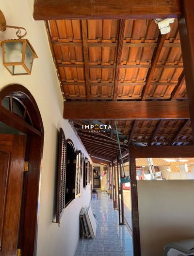 Casa, 3 quartos, 212 m² - Foto 4