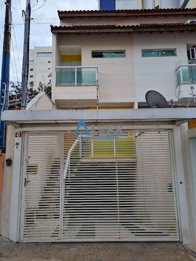 Sobrado, 3 quartos, 220 m² - Foto 1