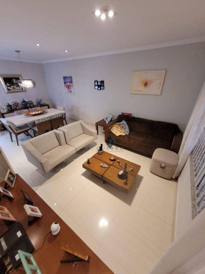 Sobrado, 3 quartos, 200 m² - Foto 1
