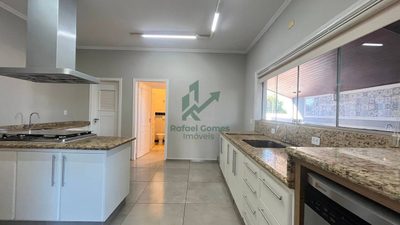Casa, 5 quartos, 253 m² - Foto 4