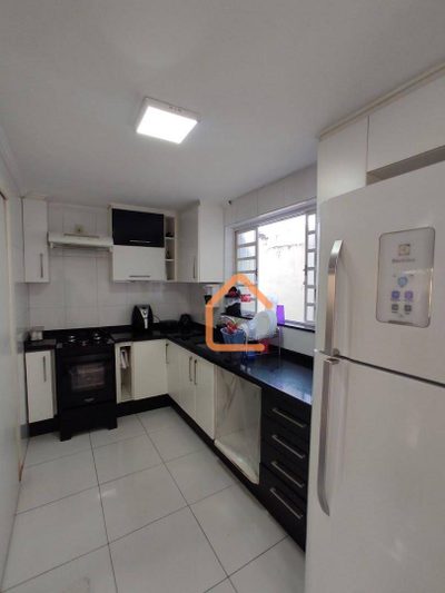 Casa, 3 quartos, 245 m² - Foto 5
