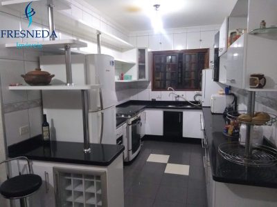 Sobrado, 3 quartos, 335 m² - Foto 2