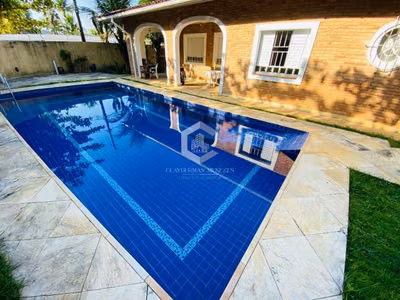 Casa, 4 quartos, 262 m² - Foto 1